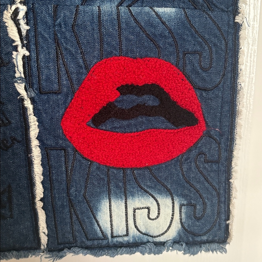 Stylish Denim Tote with embroidery lips, heels, balloons with Black Handles - Picture 2 of 10